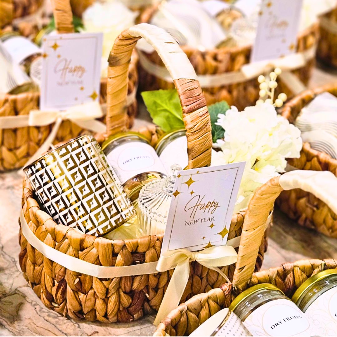 White Classy New Year Gift Hamper